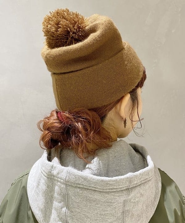 原口 愛さんの「BEAMS WOMEN｜L.L.Bean &times; BEAMS PLUS ＆ BEAMS BOY / Deep Bottom Deluxe Boat and Tote Mini」を使ったコーディネート