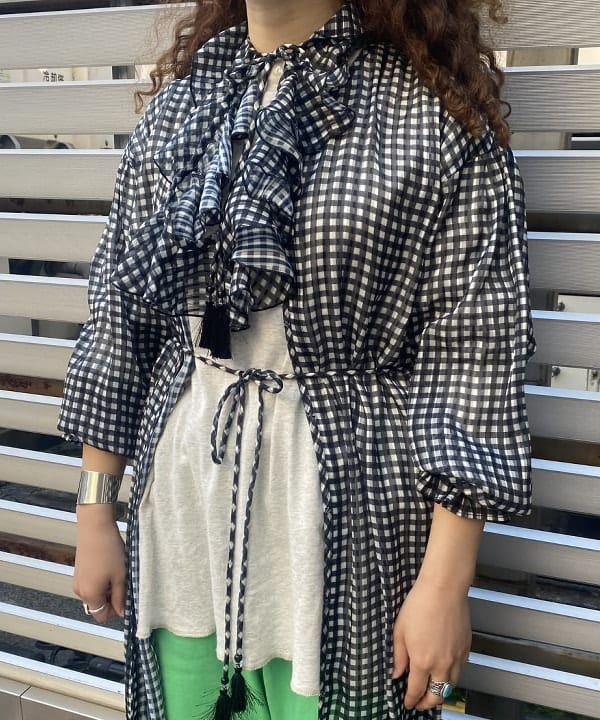 EMORIさんの「BEAMS WOMEN｜BEAMS BOY / ボーイチェックプリント シフォンワンピース」を使ったコーディネート