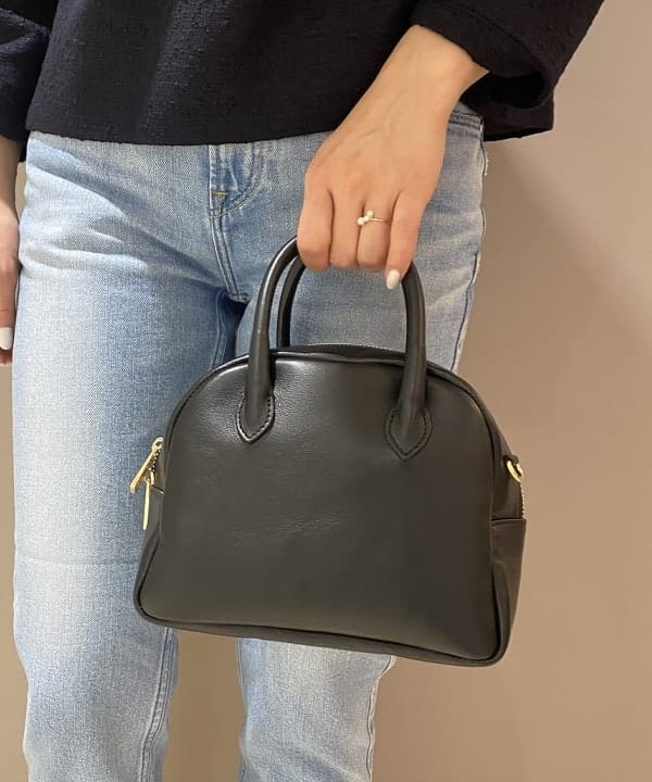 こてさんの「BEAMS WOMEN｜Demi-Luxe BEAMS / パール イヤリング」を使ったコーディネート