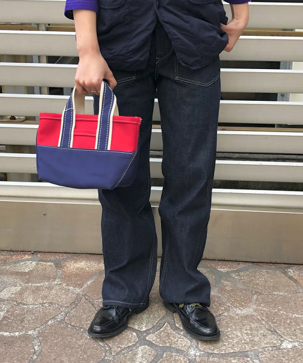 朱華さんの「BEAMS WOMEN｜【別注】BUZZ RICKSON'S / USアーミーDENIM」を使ったコーディネート