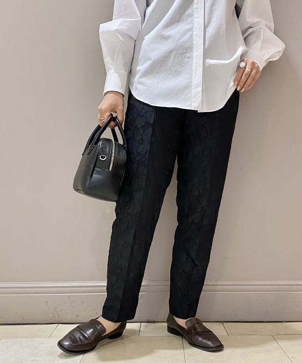 横川 真理奈さんの「BEAMS WOMEN｜」を使ったコーディネート