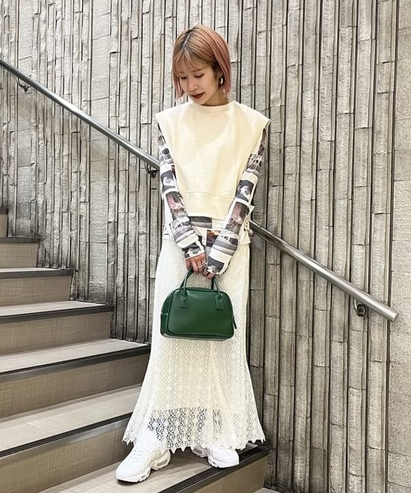 カワグチ シオリさんの「BEAMS WOMEN｜」を使ったコーディネート