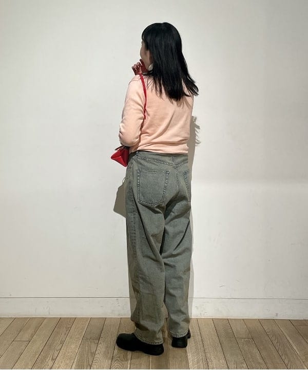 葛岡 七海さんの「BEAMS WOMEN｜ワイド テーパード デニム」を使ったコーディネート