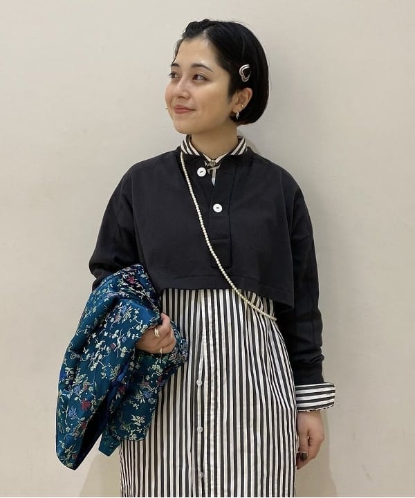 吉野 多恵さんの「BEAMS WOMEN｜【別注】BUZZ RICKSON'S / チノパンツ」を使ったコーディネート