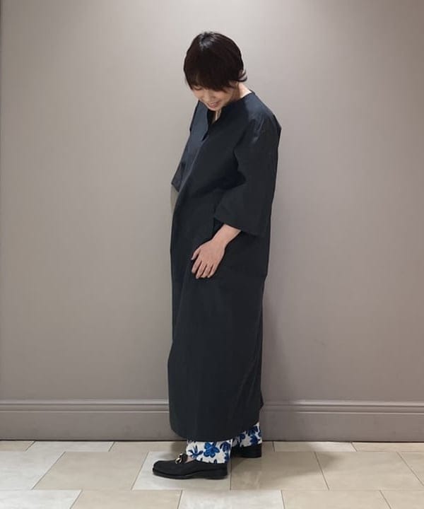 塚越 有紀さんの「BEAMS WOMEN｜TICCA / コットン キーネック ロングドレス」を使ったコーディネート