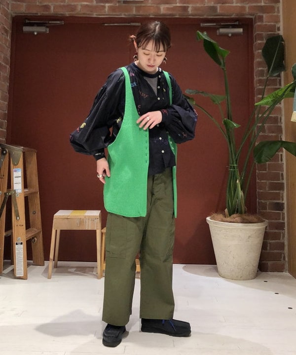 イシイ サオリさんの「BEAMS WOMEN｜BEAMS BOY / 7ゲージ ロング タンクトップ」を使ったコーディネート