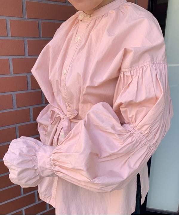 まつむさんの「BEAMS WOMEN｜BEAMS BOY / ポリエステル ウール シンチ バック スラックス」を使ったコーディネート