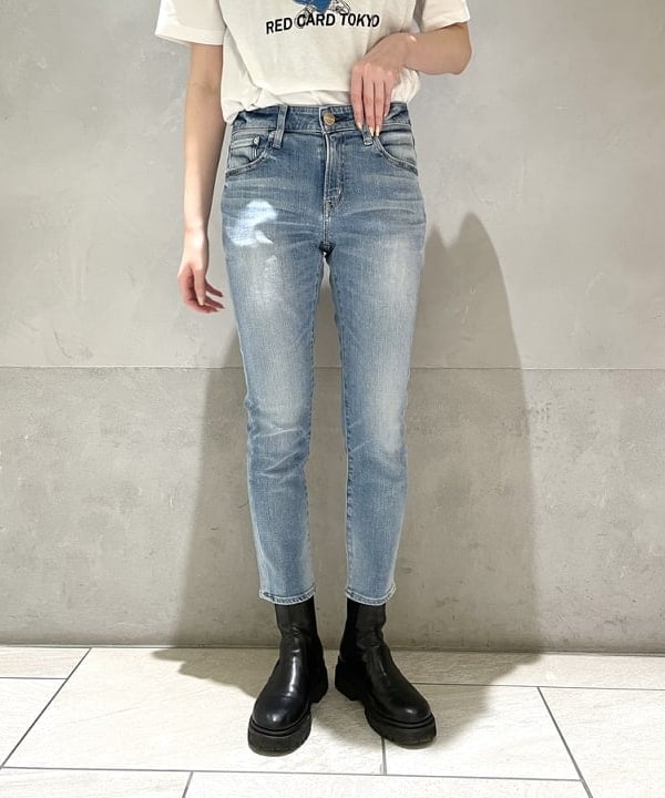 タキグチ アカネさんの「BEAMS WOMEN｜RED CARD TOKYO / Anniversary Slim テーパード デニムパンツ」を使ったコーディネート
