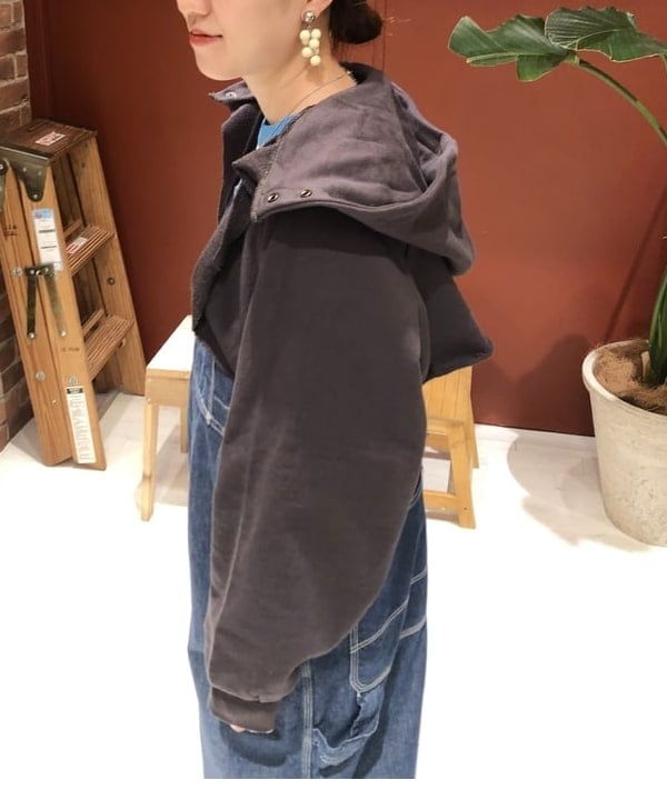 イシイ サオリさんの「BEAMS WOMEN｜BEAMS BOY / アジャスター オーバーオール」を使ったコーディネート