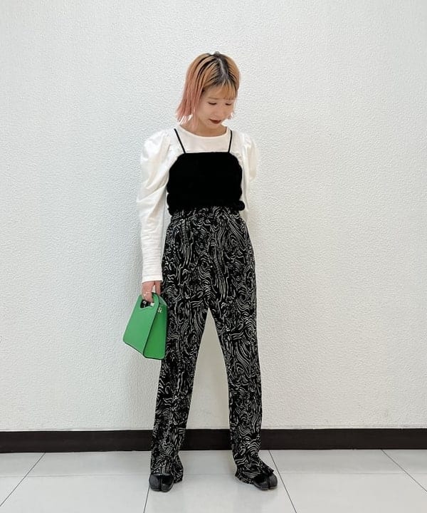 カワグチ シオリさんの「BEAMS WOMEN｜」を使ったコーディネート