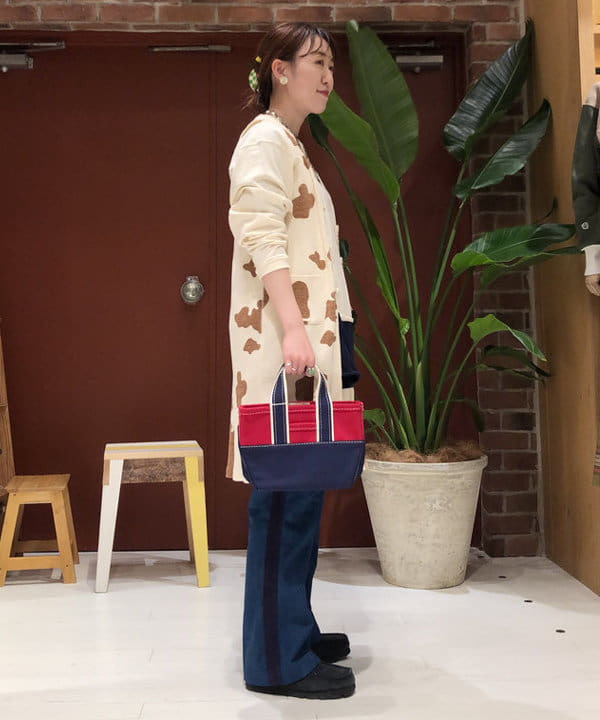 イシイ サオリさんの「BEAMS WOMEN｜maturely / Rib Holstein Dress」を使ったコーディネート