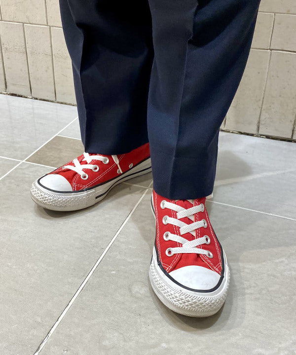 吉野 多恵さんの「BEAMS WOMEN｜BEAMS BOY / ポリエステル ウール シンチ バック スラックス」を使ったコーディネート