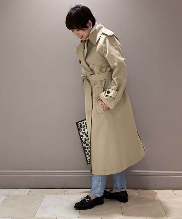 塚越 有紀さんの「BEAMS WOMEN｜【FEEL AND TASTE / flat tote キャンバス レオパード】」を使ったコーディネート