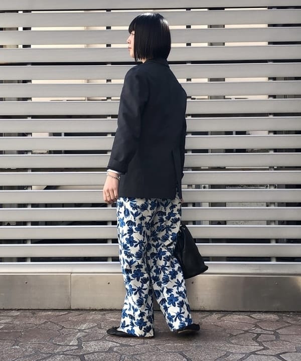 篠崎 香月さんの「BEAMS WOMEN｜PHILIPPE AUDIBERT × Demi-Luxe BEAMS / 別注 Millie ネックレス ゴールド」を使ったコーディネート