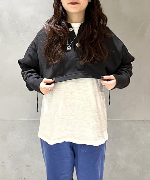 カスタニ モモノさんの「BEAMS WOMEN｜WAREHOUSE & CO. / 別注 ステンシル13 Tシャツ」を使ったコーディネート