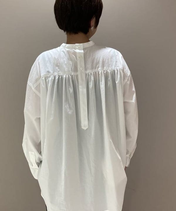 塚越 有紀さんの「BEAMS WOMEN｜Demi-Luxe BEAMS / タイプライター タックプルオーバー」を使ったコーディネート