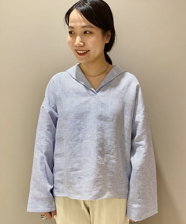 横川 真理奈さんの「BEAMS WOMEN｜PHILIPPE AUDIBERT × Demi-Luxe BEAMS / 別注 Millie ネックレス ゴールド」を使ったコーディネート