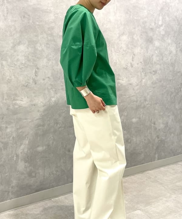 越智 里美さんの「BEAMS WOMEN｜Demi-Luxe BEAMS / パール イヤリング」を使ったコーディネート