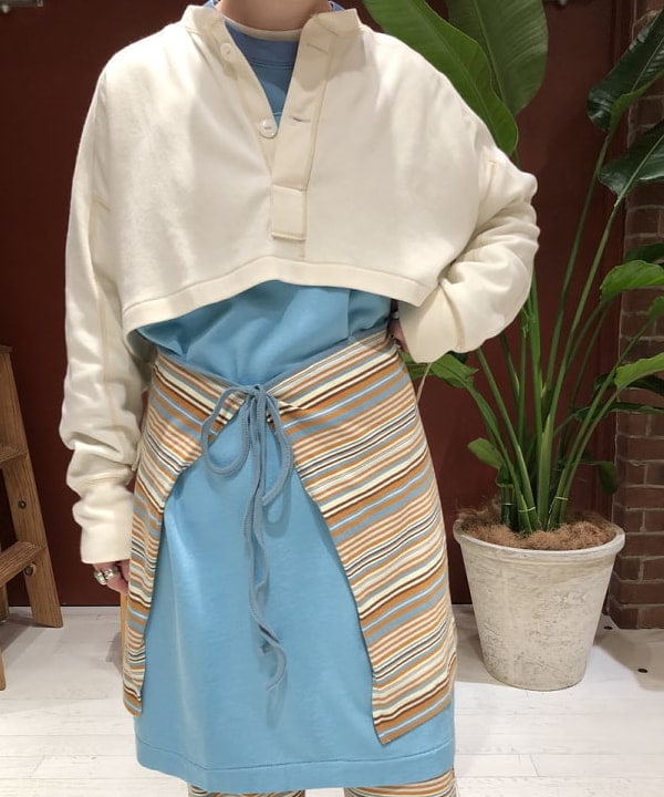 イシイ サオリさんの「BEAMS WOMEN｜BEAMS BOY / フットボール ワンピース ロング スリーブ」を使ったコーディネート