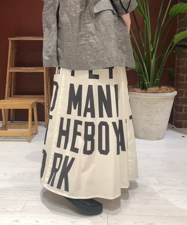 イシイ サオリさんの「BEAMS WOMEN｜BEAMS BOY / チェック ロング ダブル ジャケット」を使ったコーディネート