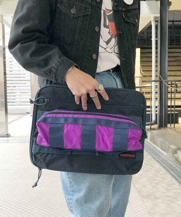 Tsutomu Nagafujiさんの「BEAMS WOMEN｜BRIEFING &times; BEAMS PLUS / 別注 REPORTER 13」を使ったコーディネート