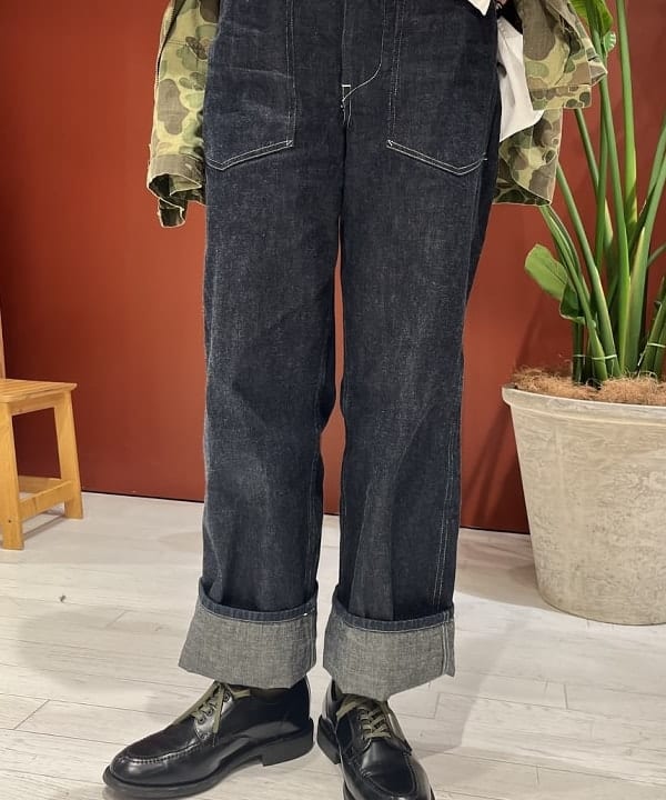 ミナミマリコさんの「BEAMS WOMEN｜【別注】BUZZ RICKSON'S / USアーミーDENIM」を使ったコーディネート