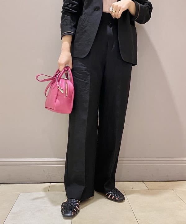 横川 真理奈さんの「BEAMS WOMEN｜」を使ったコーディネート