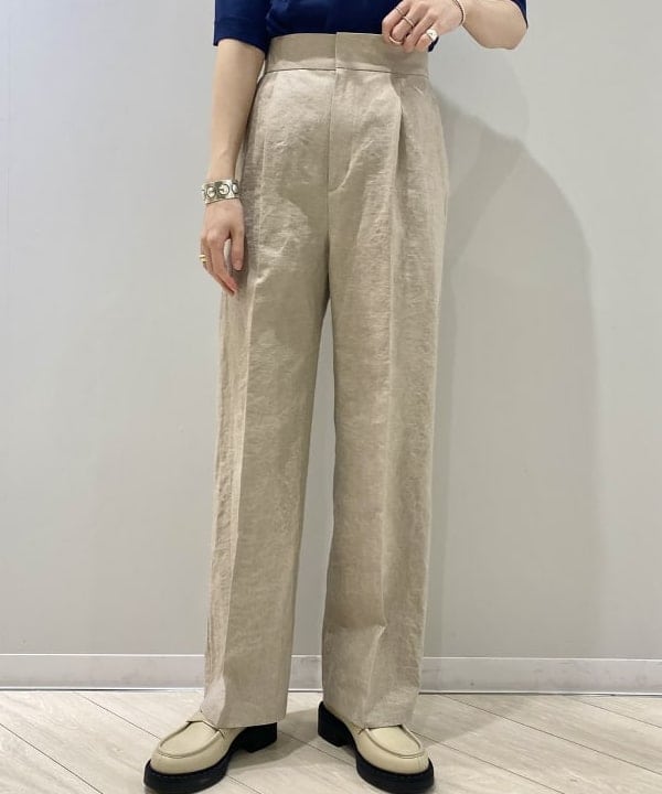 丸山 真菜美さんの「BEAMS WOMEN｜」を使ったコーディネート