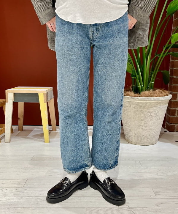 ミナミマリコさんの「BEAMS WOMEN｜BEAMS BOY / ラメ リブ クルー ソックス NEW」を使ったコーディネート
