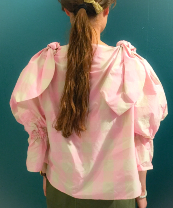 清水 彩乃さんの「BEAMS WOMEN｜BEAMS BOY / US ARMY オーバー パンツ」を使ったコーディネート