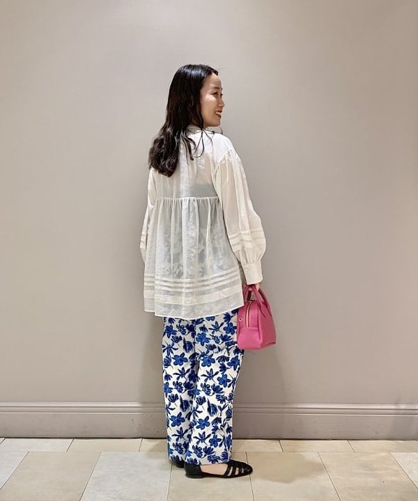 横川 真理奈さんの「BEAMS WOMEN｜」を使ったコーディネート