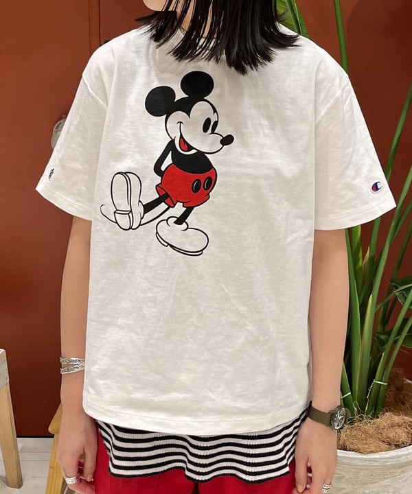 ミナミマリコさんの「BEAMS WOMEN｜Blundstone / LOW CUT」を使ったコーディネート