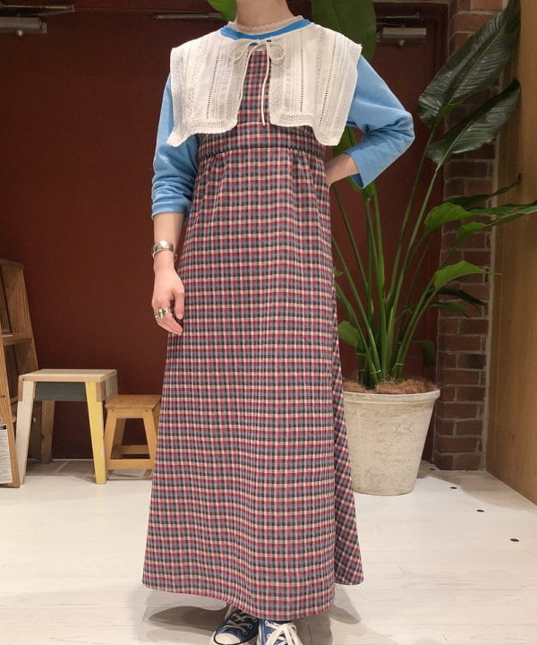 イシイ サオリさんの「BEAMS WOMEN｜BEAMS BOY / ギンガム ジャカード キャミ ワンピース」を使ったコーディネート