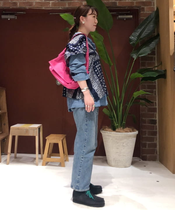 イシイ サオリさんの「BEAMS WOMEN｜BEAMS BOY / ニュースペーパー バッグ ミニ」を使ったコーディネート