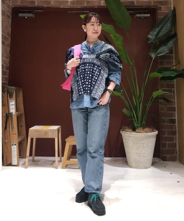 イシイ サオリさんの「BEAMS WOMEN｜BEAMS BOY / ニュースペーパー バッグ ミニ」を使ったコーディネート