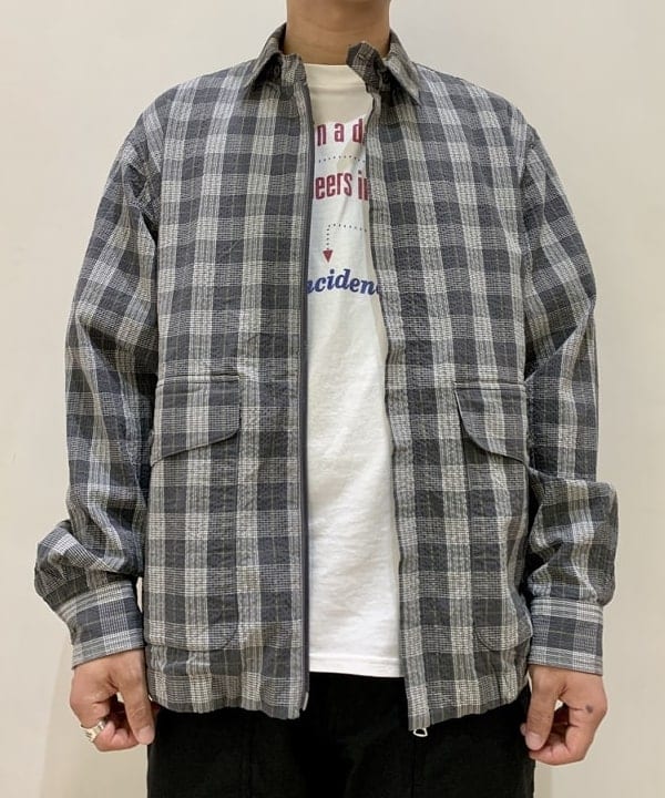 戸次 裕星さんの「BEAMS WOMEN｜BEAMS PLUS / シアサッカー チェック ジッパー ブルゾン」を使ったコーディネート