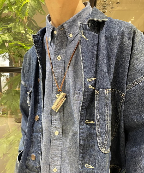 平柳 楓馬さんの「BEAMS WOMEN｜BEAMS / スクエア リング SILVER925」を使ったコーディネート