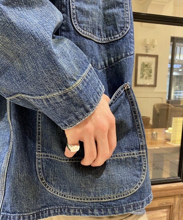 平柳 楓馬さんの「BEAMS WOMEN｜BEAMS / スクエア リング SILVER925」を使ったコーディネート