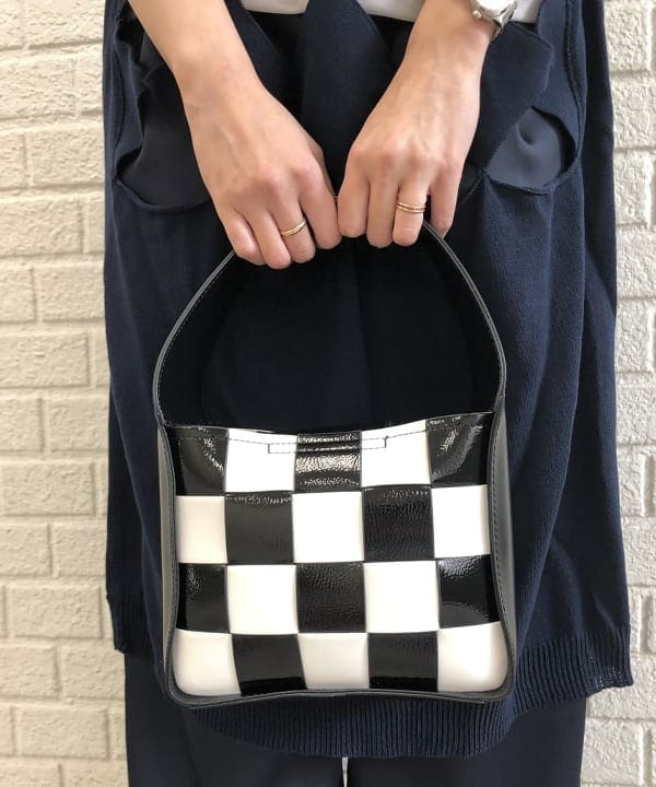 福岡 千晃さんの「BEAMS WOMEN｜」を使ったコーディネート