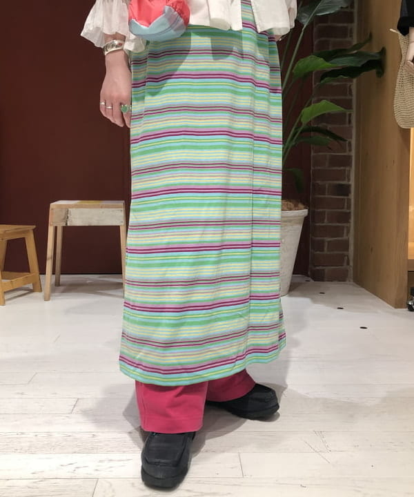 イシイ サオリさんの「BEAMS WOMEN｜BEAMS BOY / コットン ボイル フリルカラー ロングスリーブ シャツ」を使ったコーディネート