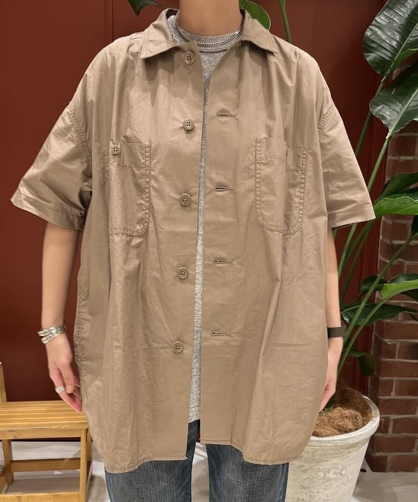 ミナミマリコさんの「BEAMS WOMEN｜WAREHOUSE & CO. / 別注 ステンシル13 Tシャツ」を使ったコーディネート