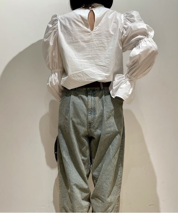 葛岡 七海さんの「BEAMS WOMEN｜ワイド テーパード デニム」を使ったコーディネート