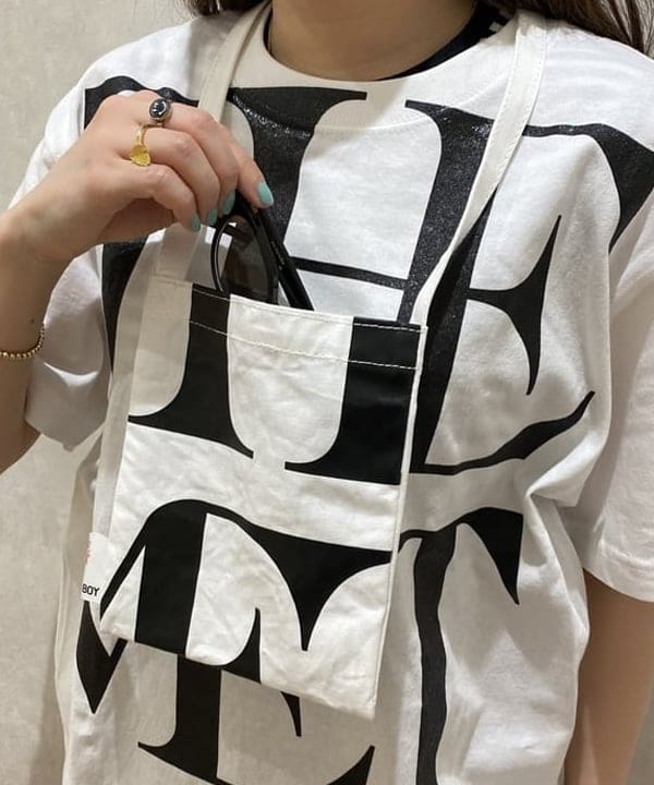 大田 麗未さんの「BEAMS WOMEN｜noeyedia / メガネ ”NE-430”」を使ったコーディネート