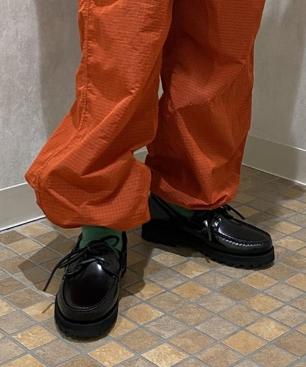 大田 麗未さんの「BEAMS WOMEN｜noeyedia / メガネ ”NE-430”」を使ったコーディネート