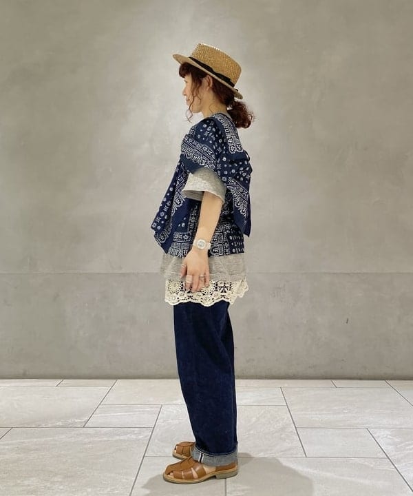 原口 愛さんの「BEAMS WOMEN｜WAREHOUSE & CO. / 別注 ステンシル13 Tシャツ」を使ったコーディネート