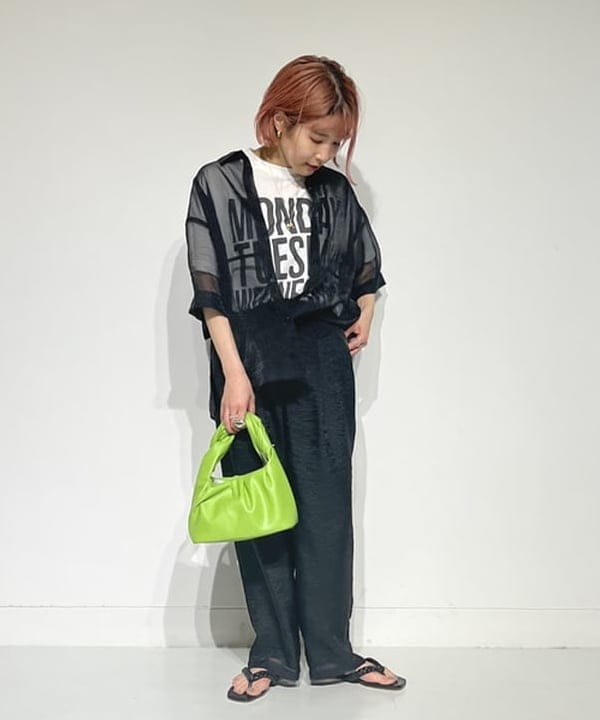 カワグチ シオリさんの「BEAMS WOMEN｜」を使ったコーディネート