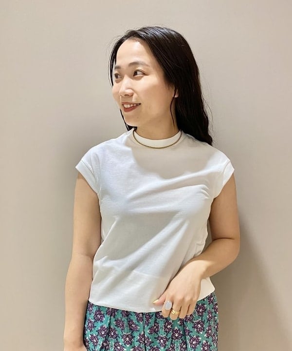 横川 真理奈さんの「BEAMS WOMEN｜」を使ったコーディネート