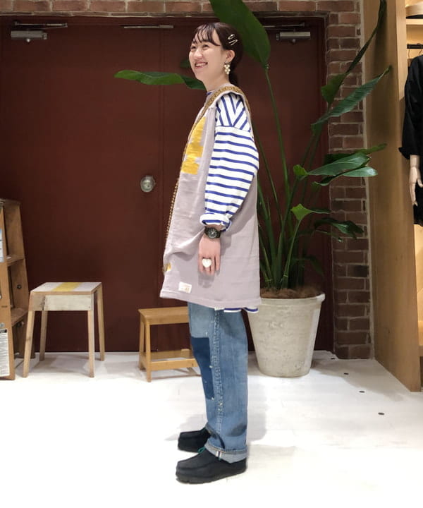 イシイ サオリさんの「BEAMS WOMEN｜WAREHOUSE &times; BEAMS BOY / 別注 フットボール Tシャツ」を使ったコーディネート