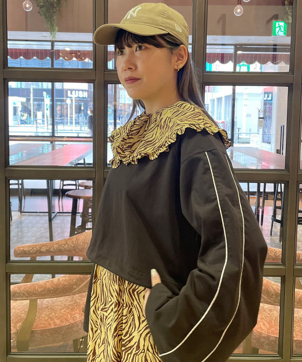 あさまつ はづきさんの「BEAMS WOMEN｜BEAURE × Ray BEAMS / 別注 ミニ ショルダー バッグ」を使ったコーディネート
