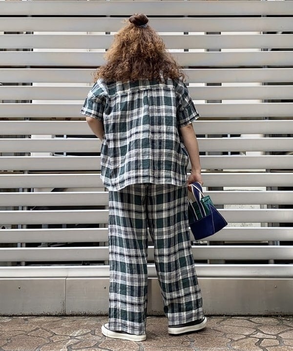 EMORIさんの「BEAMS WOMEN｜L.L.Bean × BEAMS PLUS ＆ BEAMS BOY / Deep Bottom Deluxe Boat and Tote Mini」を使ったコーディネート